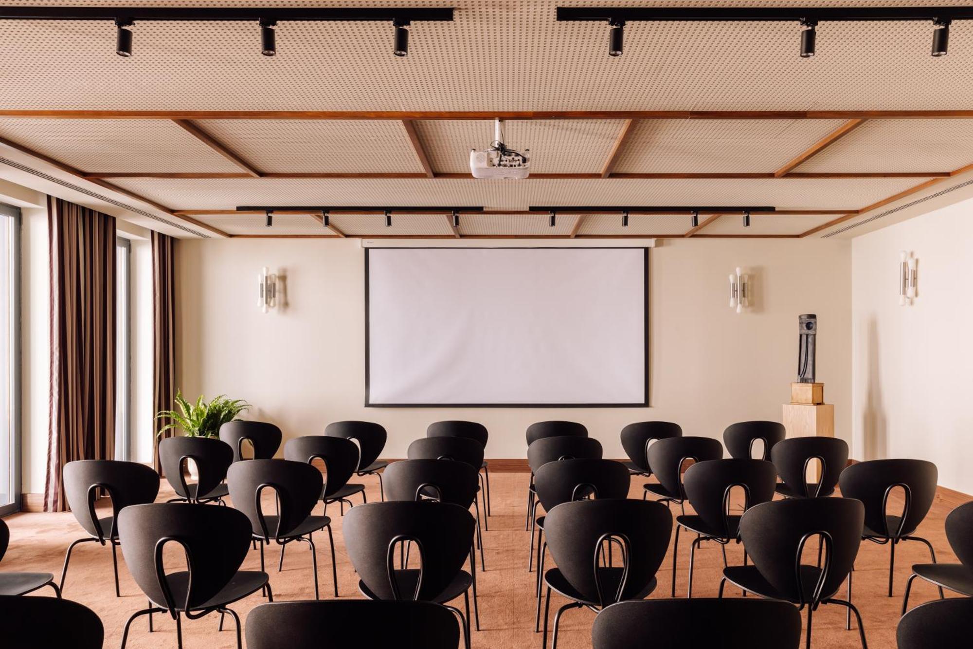 The Rebello Hotel & Spa - Small Luxury Hotels Of The World Vila Nova de Gaia Esterno foto A typical conference room